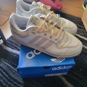 Adidas rivalry low 86 size 13 men